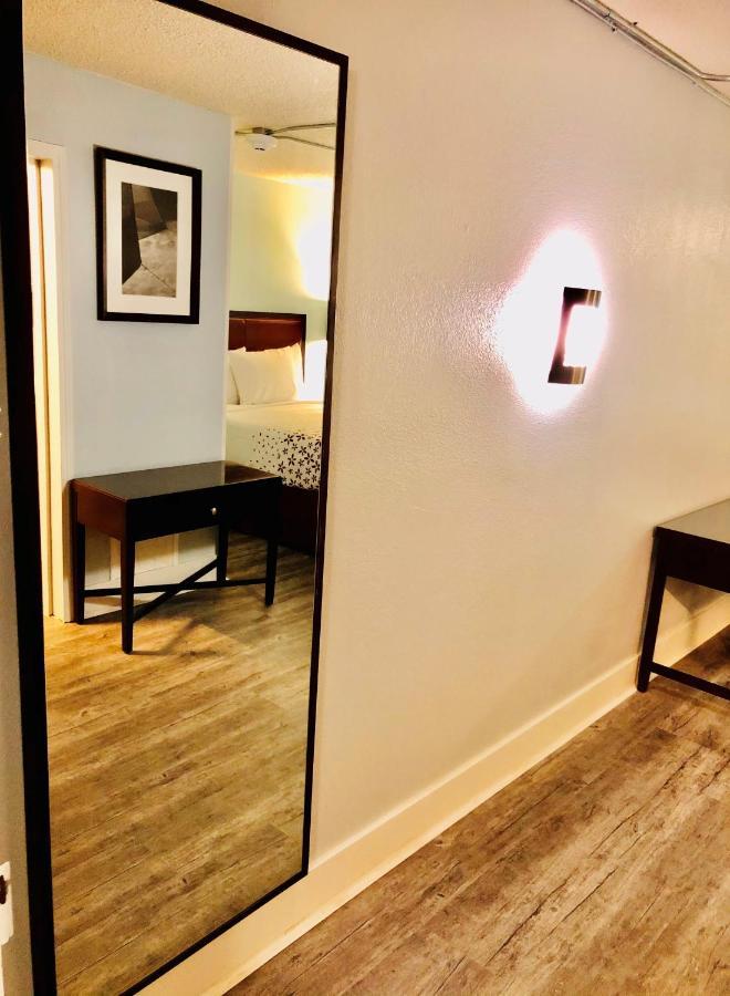 Montgomery Inn & Suites Dış mekan fotoğraf